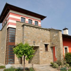 Muri e Scale in Pietra di Luserna Cuneo e Torino